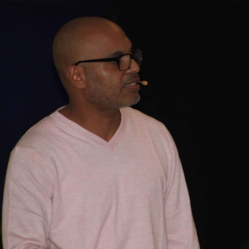 Meet your Posher, Angelo